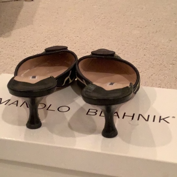 Manolo Blahnik ladies black and white textured zebra slide - Picture 5 of 6